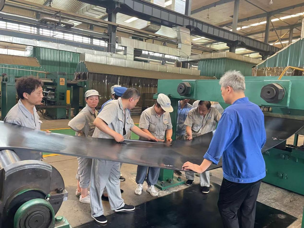 吹響“沖鋒號”，跑出“加速度” ——開封鐵塔橡膠三季度生產(chǎn)指標成功實現(xiàn)趕超